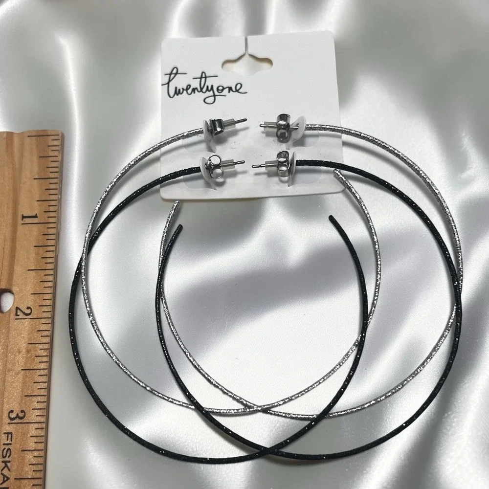 Fashion Earrings Hoops 2 Pair Silver & Black Metallic Stud Twenty One